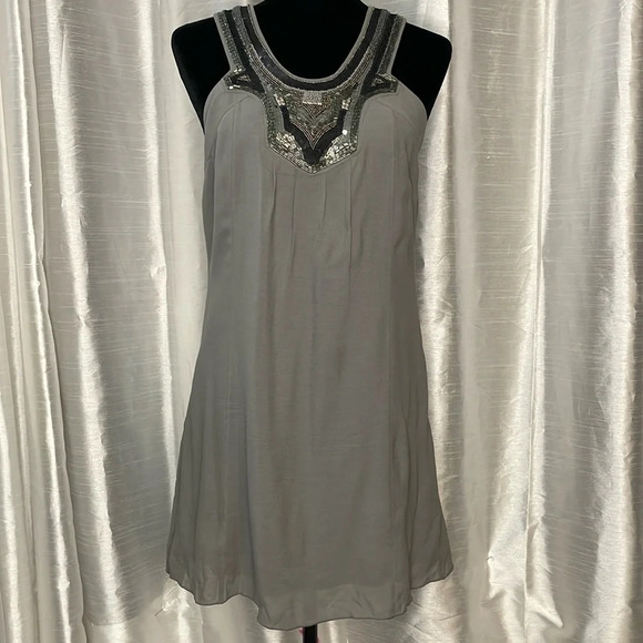 Banana Republic Women’s 4 Sleeveless Halter Beaded Gray Silk Shift Mini Dress - Picture 1 of 9